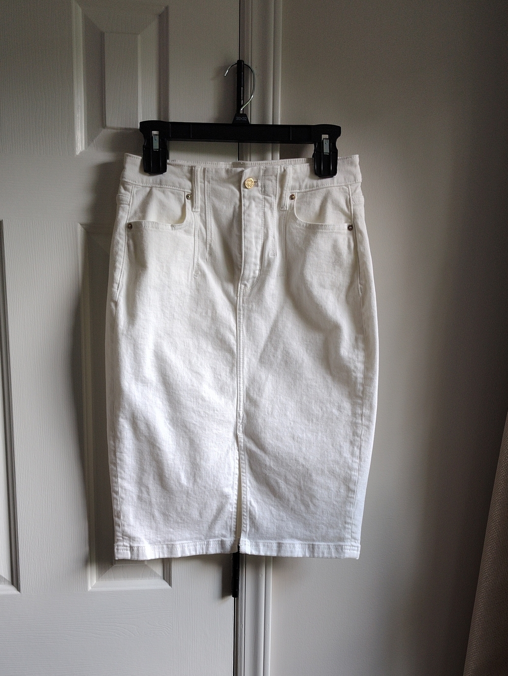 White House Black Market White Denim Pencil Skirt